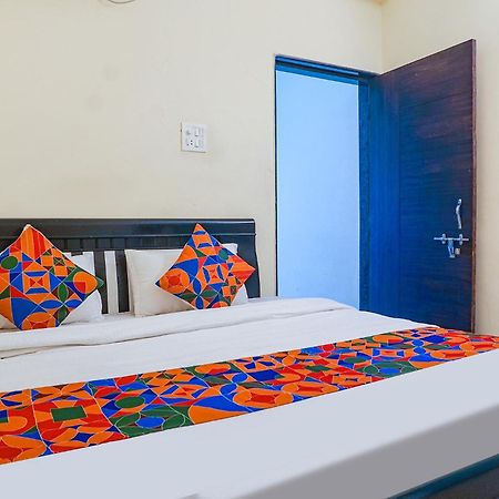 Fabexpress Vaishnav Inn Talegaon Dabhade Exterior photo
