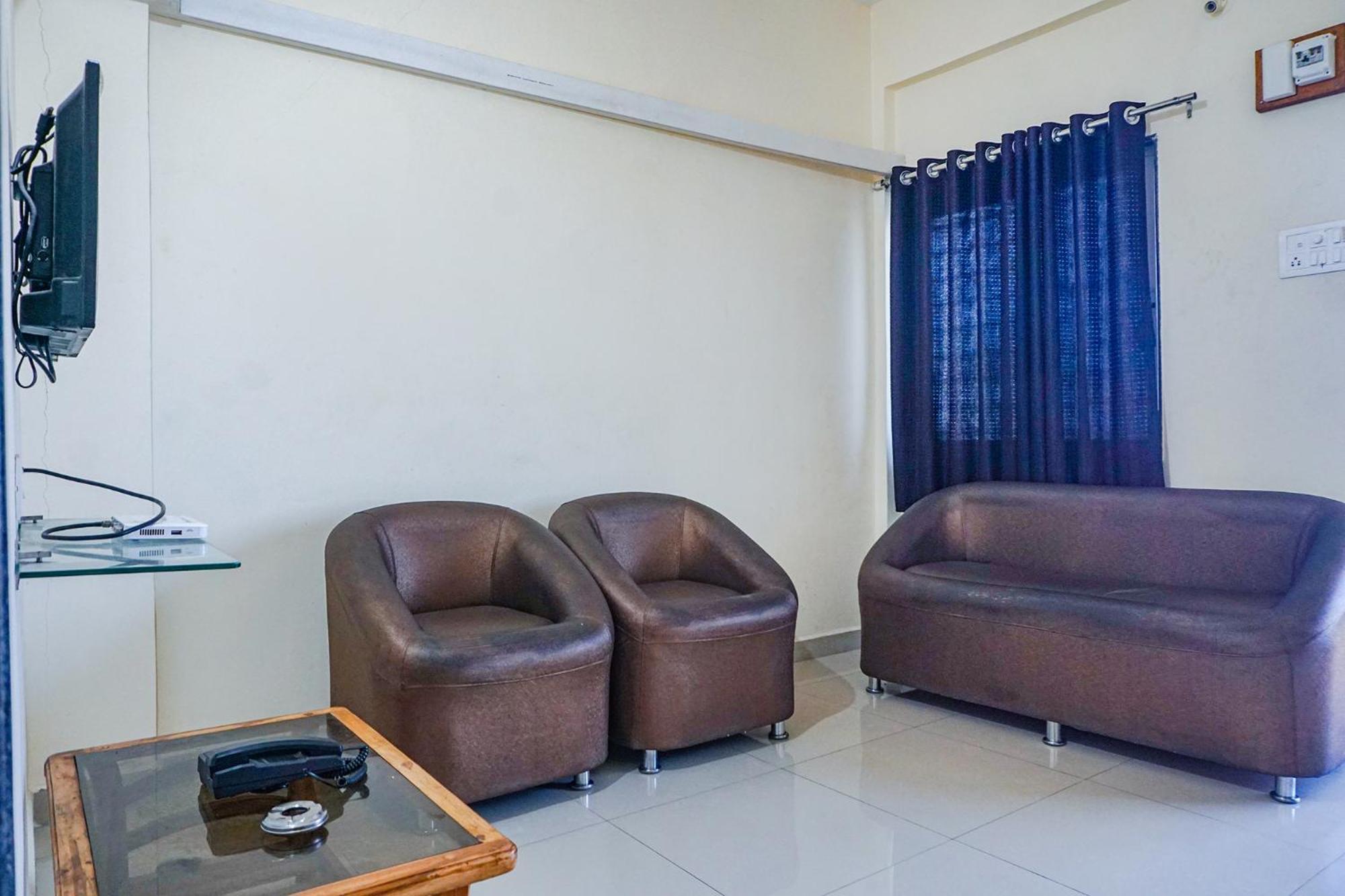 Fabexpress Vaishnav Inn Talegaon Dabhade Exterior photo