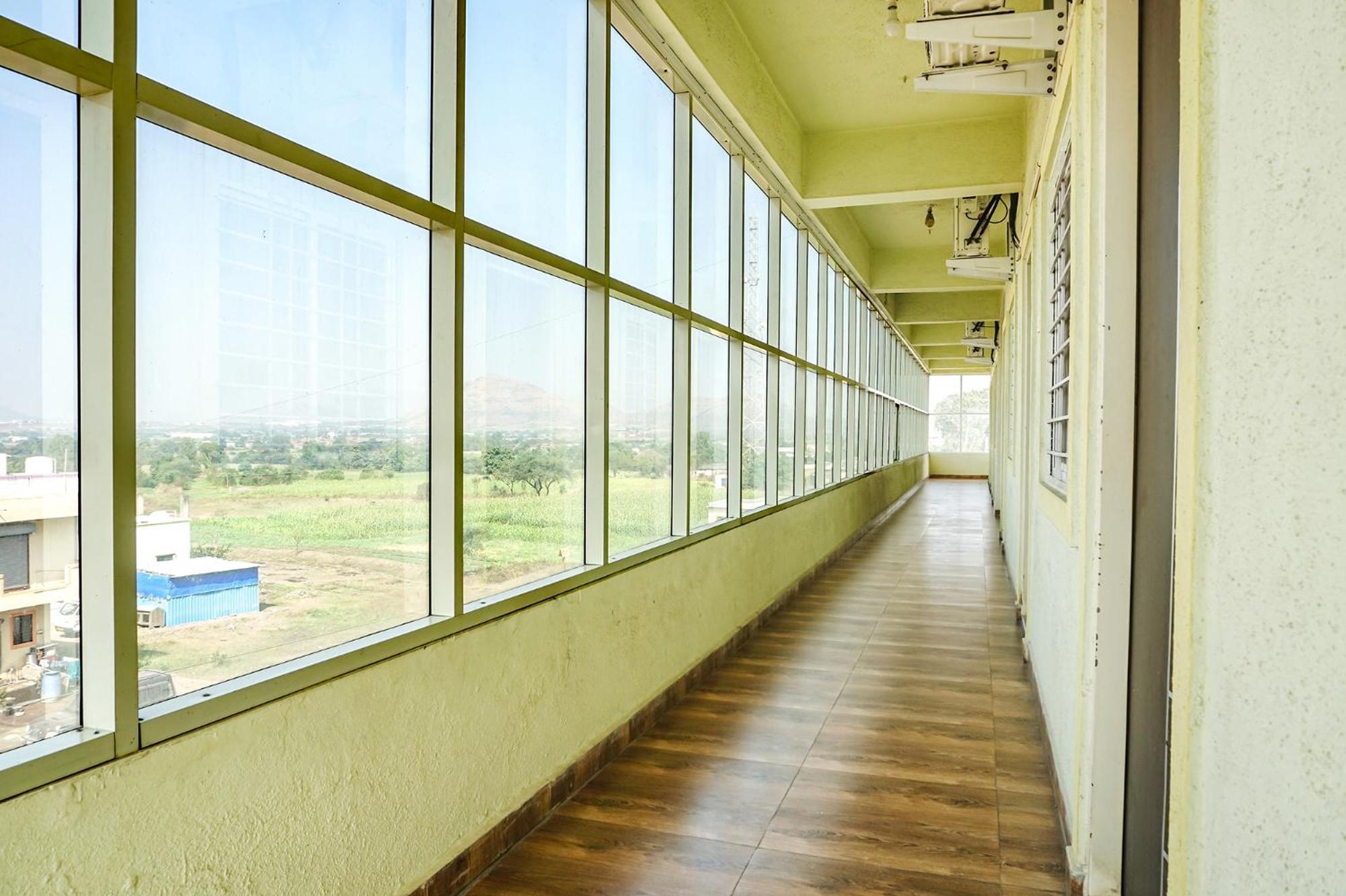 Fabexpress Vaishnav Inn Talegaon Dabhade Exterior photo